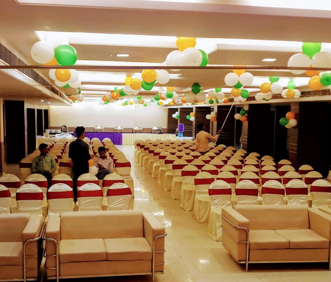 Hotel Puja Residency Varanasi Exterior foto