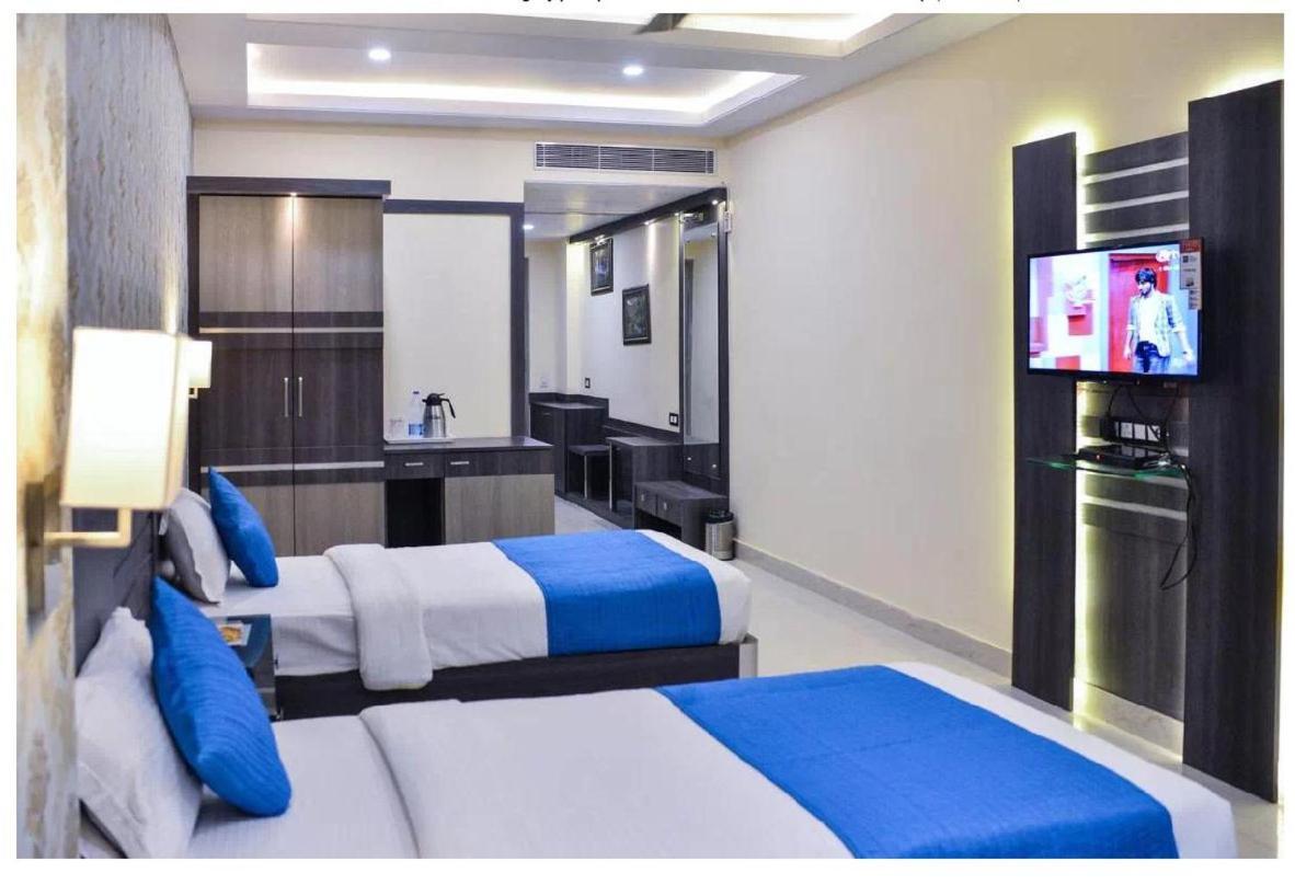 Hotel Puja Residency Varanasi Exterior foto