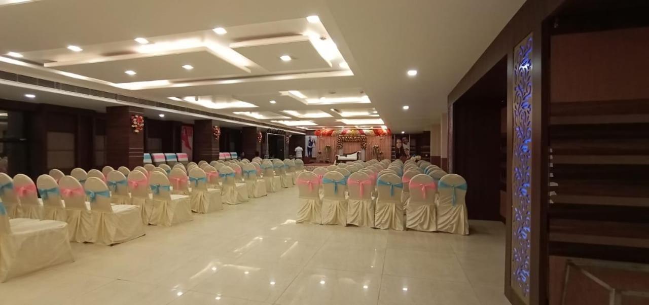 Hotel Puja Residency Varanasi Exterior foto