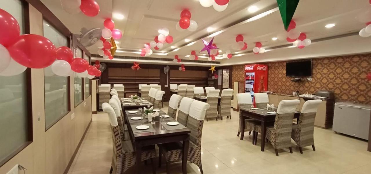 Hotel Puja Residency Varanasi Exterior foto