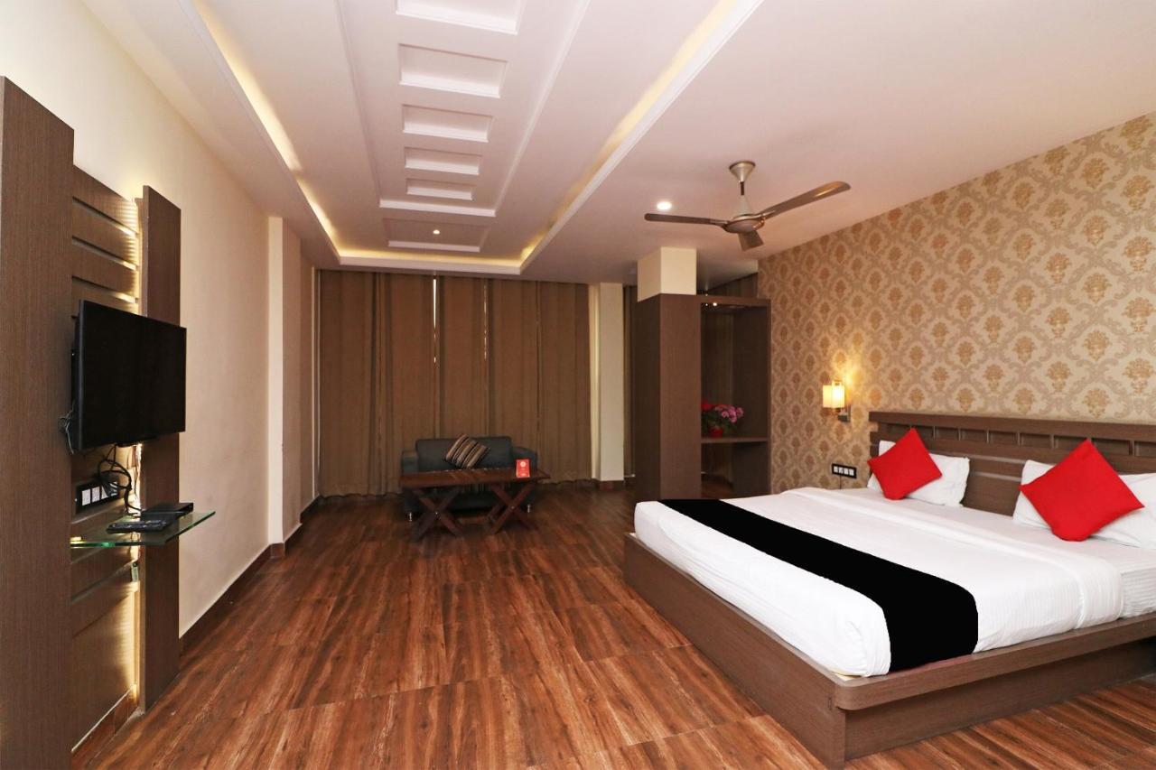 Hotel Puja Residency Varanasi Exterior foto